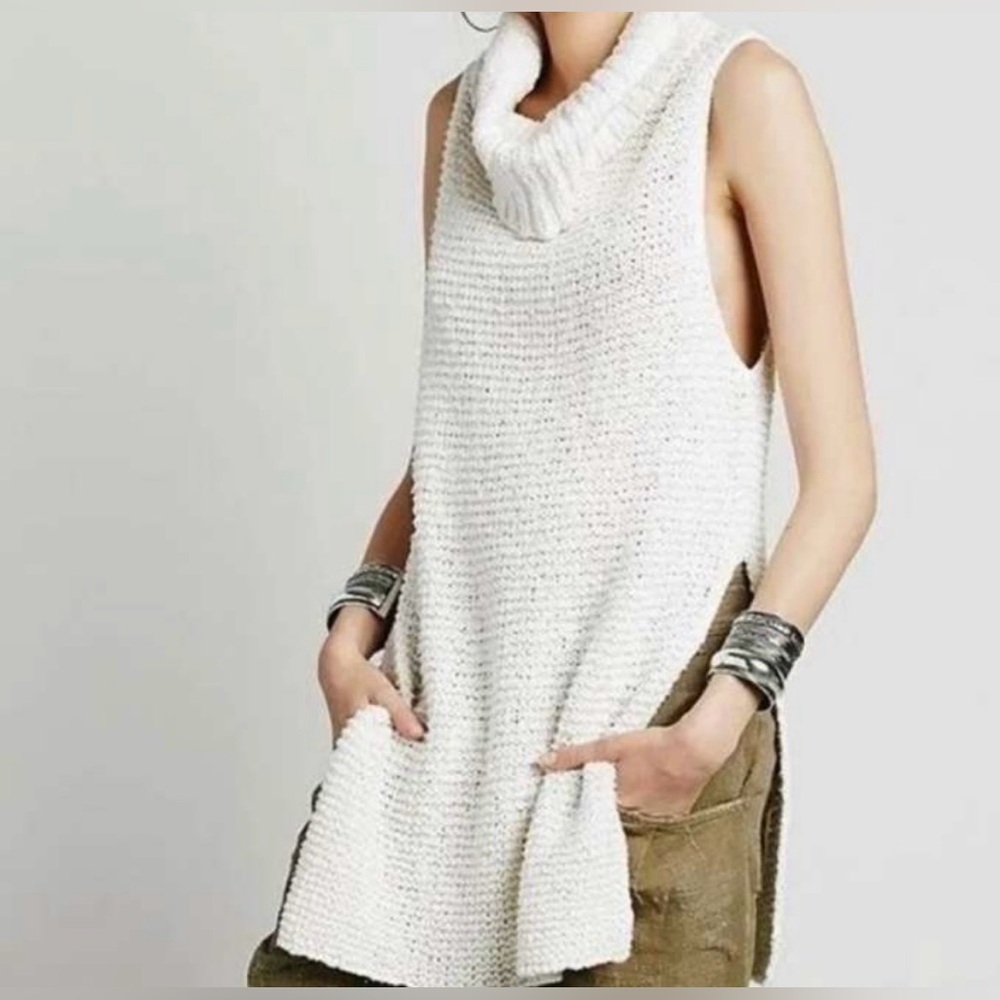 Free People Cream Sleeveless Turtleneck Tunic Sweater Boho Chunky Knit